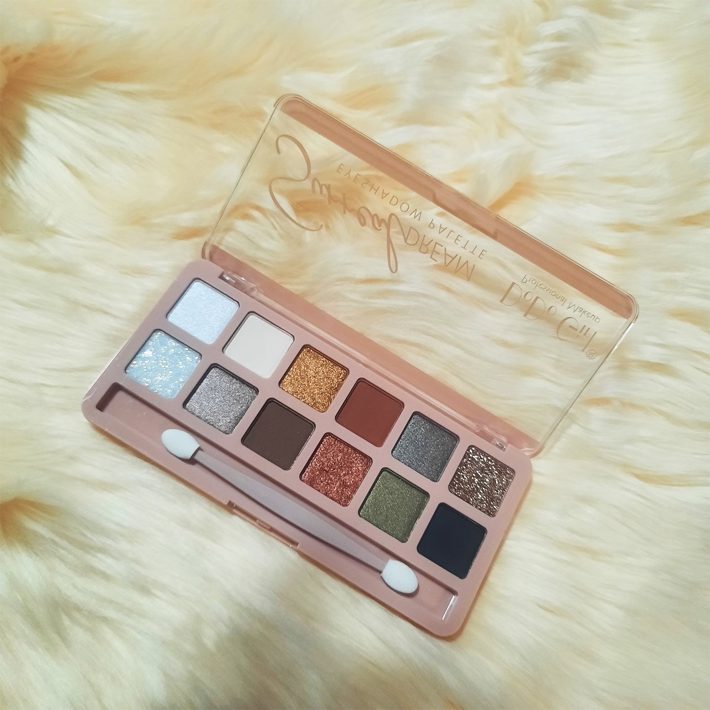 DODO GIRL - SURREAL DREAM EYESHADOW PALETTE
