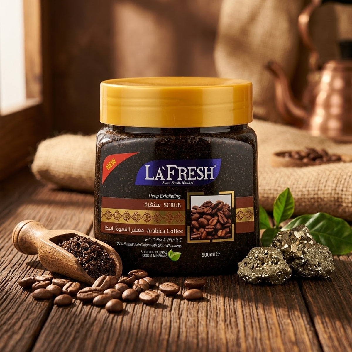 La Fresh - Deep Exfoliating Arabica Coffee Scrub With Coffee & Vitamin E - 500ml (UAE)