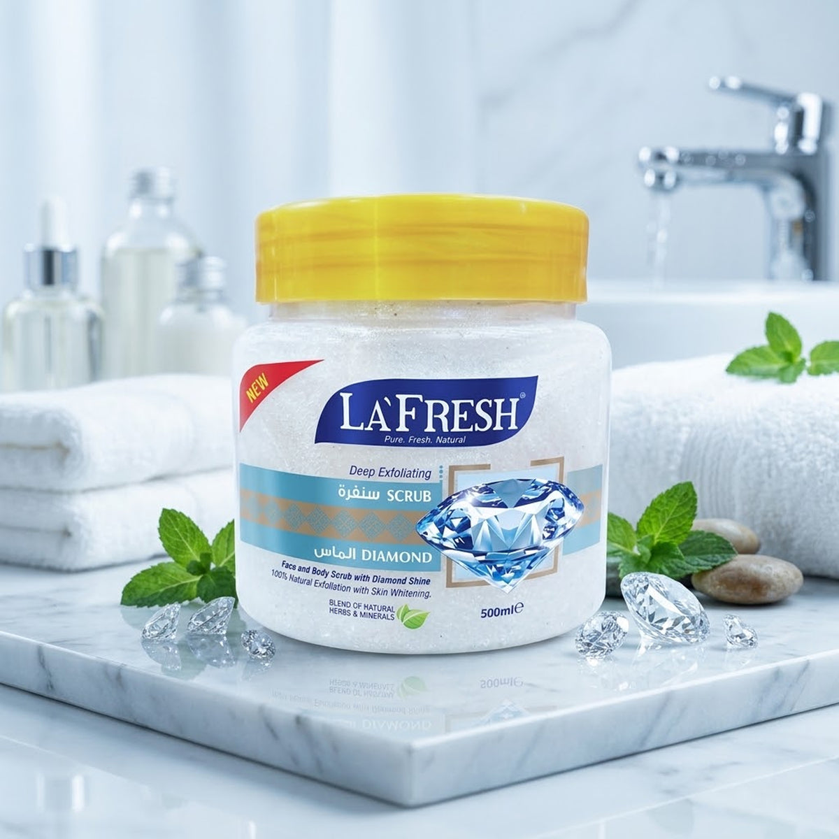 La Fresh - Deep Exfoliating Diamond Face & Body Scrub With Diamond Shine - 500ml (UAE)