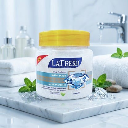 La Fresh - Deep Exfoliating Diamond Face & Body Scrub With Diamond Shine - 500ml (UAE)