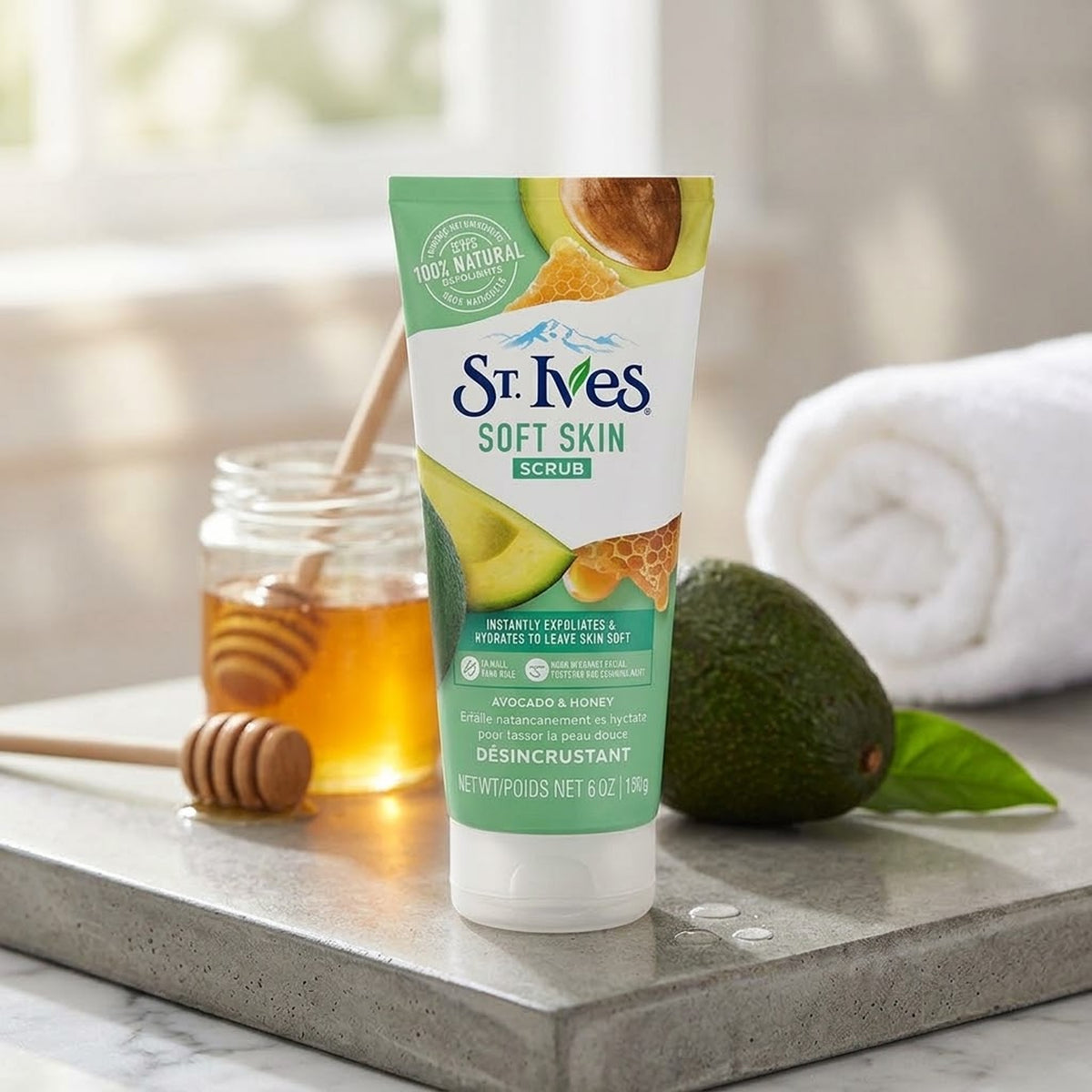 St. Ives - Soft Skin Avocado & Honey Scrub - 170g (USA)